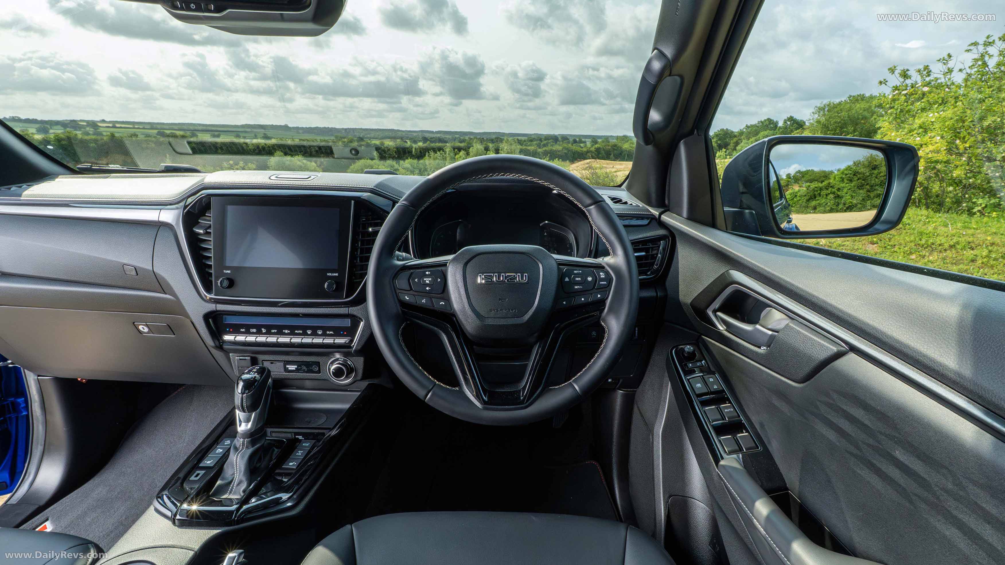 2026 Isuzu D-Max Arctic Trucks AT35 UK Version Interior