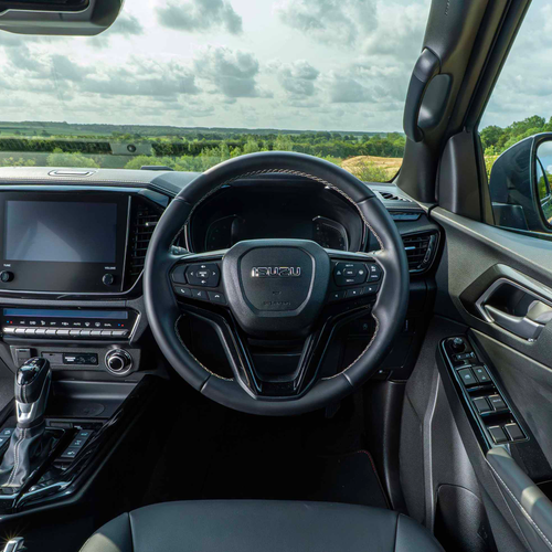 2026 Isuzu D-Max Arctic Trucks AT35 UK Version Interior