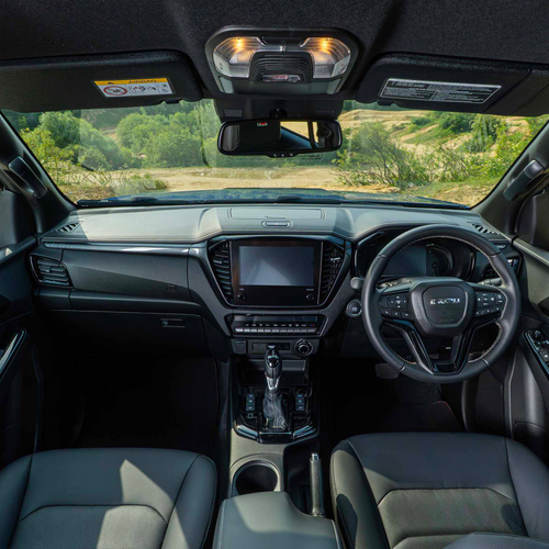 2026 Isuzu D-Max Arctic Trucks AT35 UK Version Interior