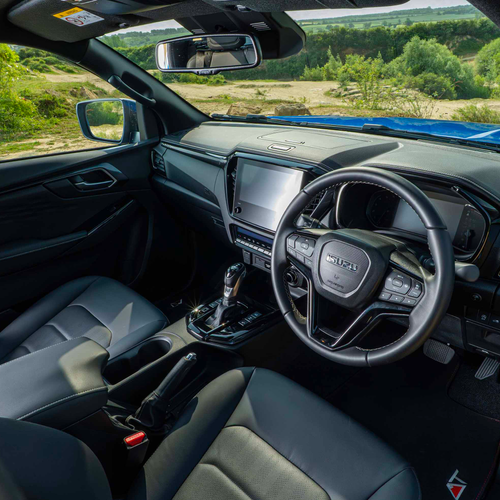 2026 Isuzu D-Max Arctic Trucks AT35 UK Version Interior
