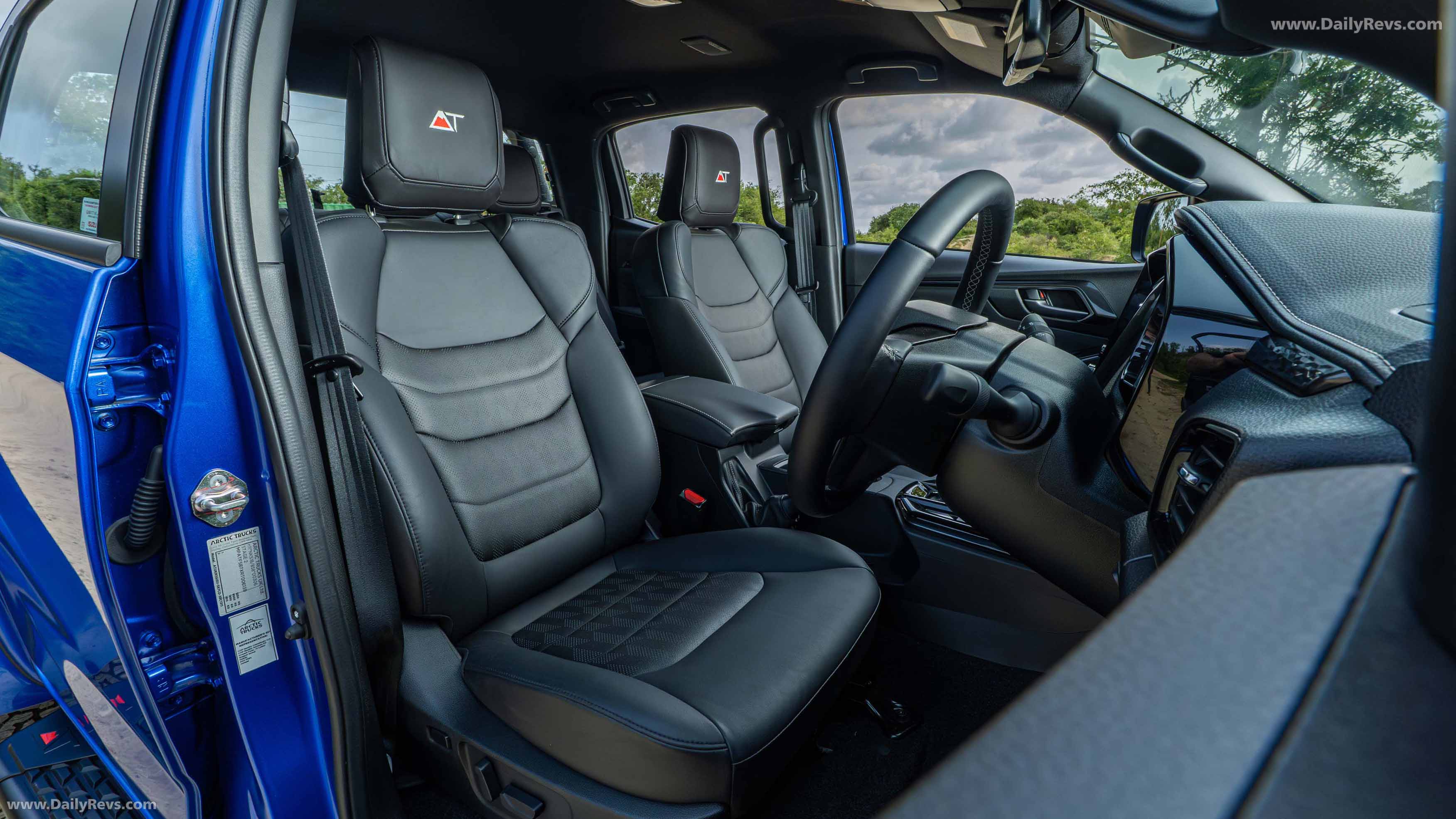 2026 Isuzu D-Max Arctic Trucks AT35 UK Version Interior