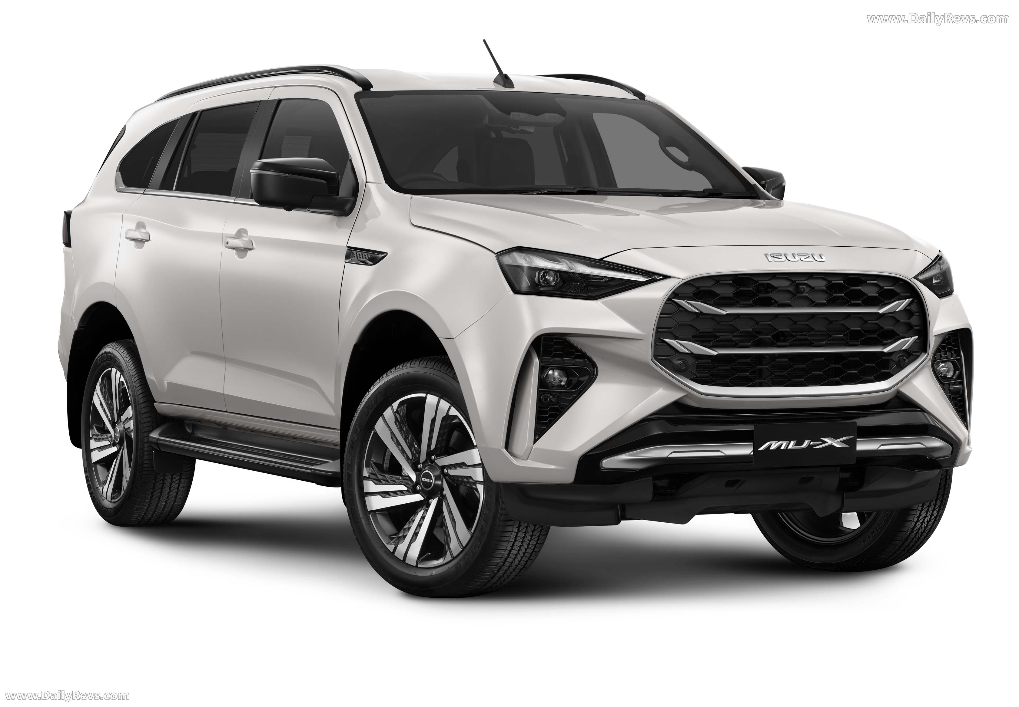 2026 Isuzu MU-X Australian Version Front View