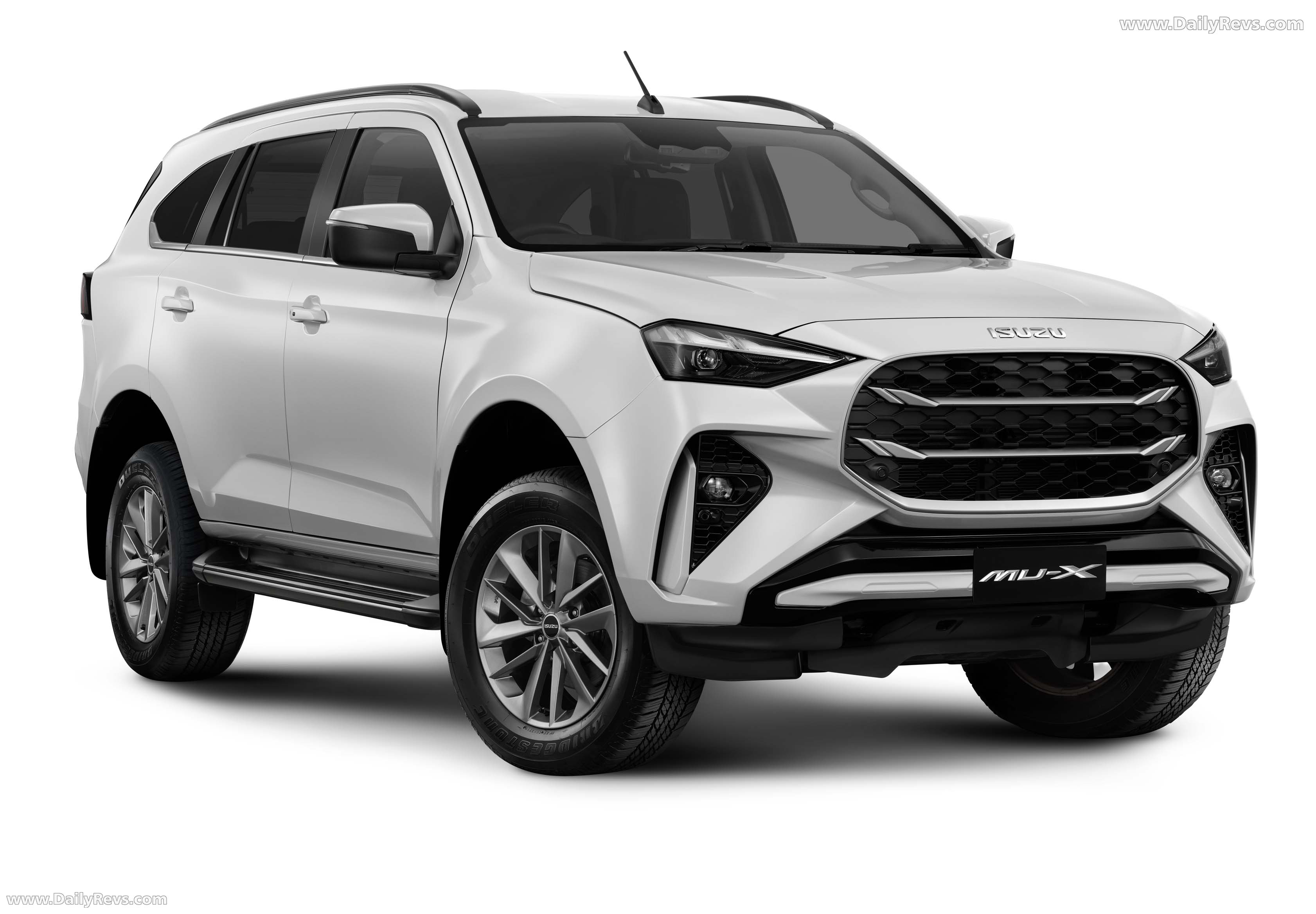 2026 Isuzu MU-X Australian Version Front View