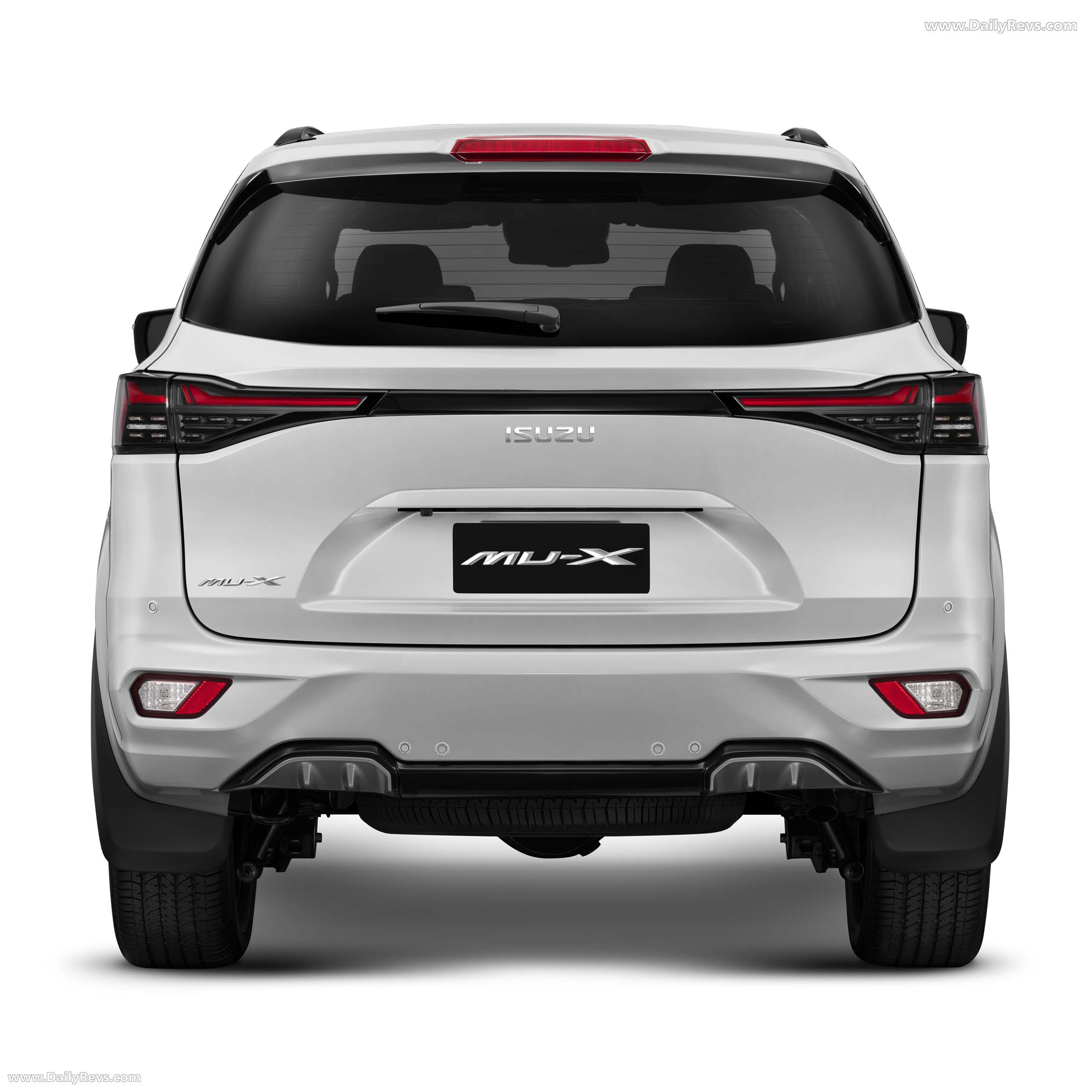 2026 Isuzu MU-X Australian Version Rear View