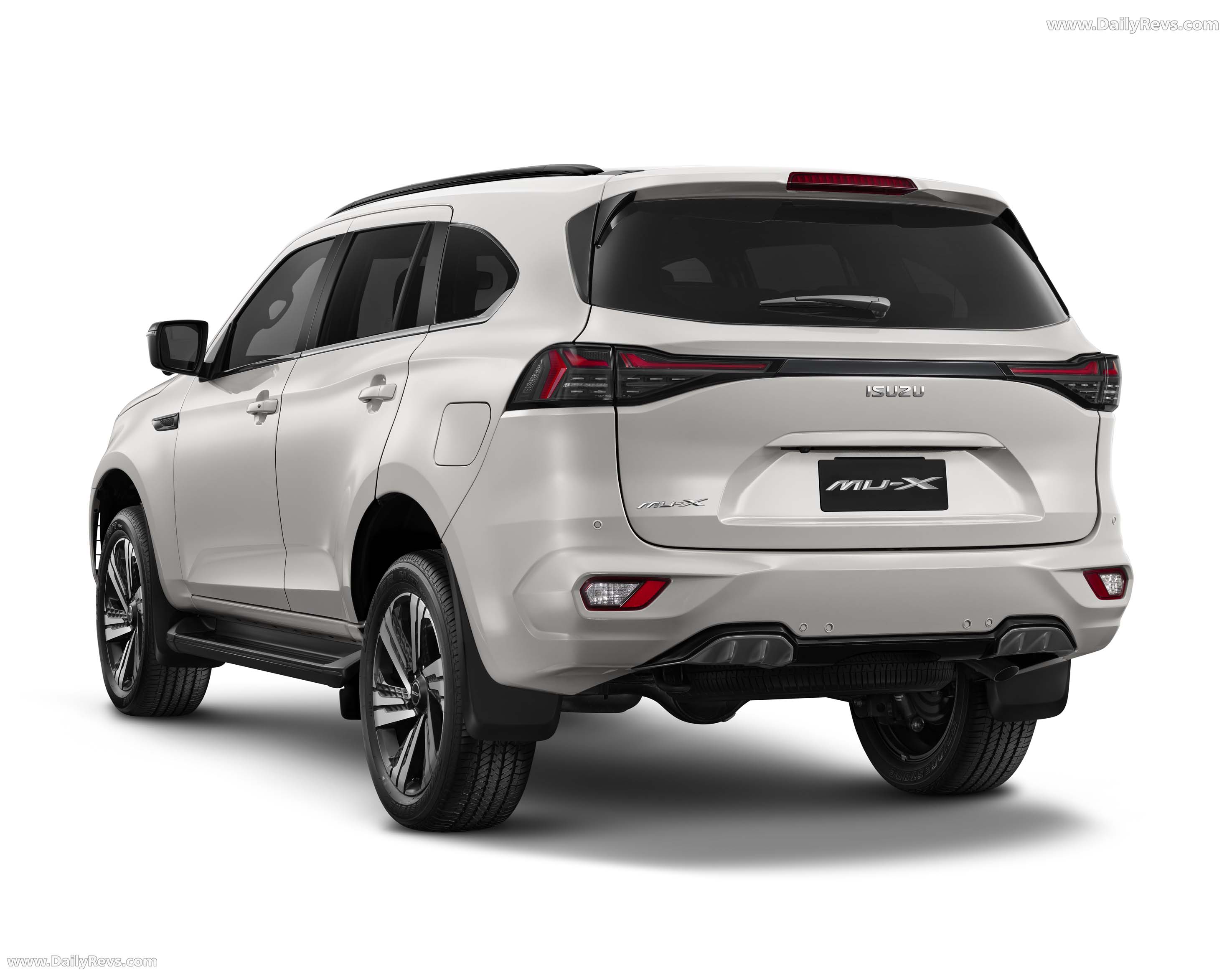 2026 Isuzu MU-X Australian Version Rear View