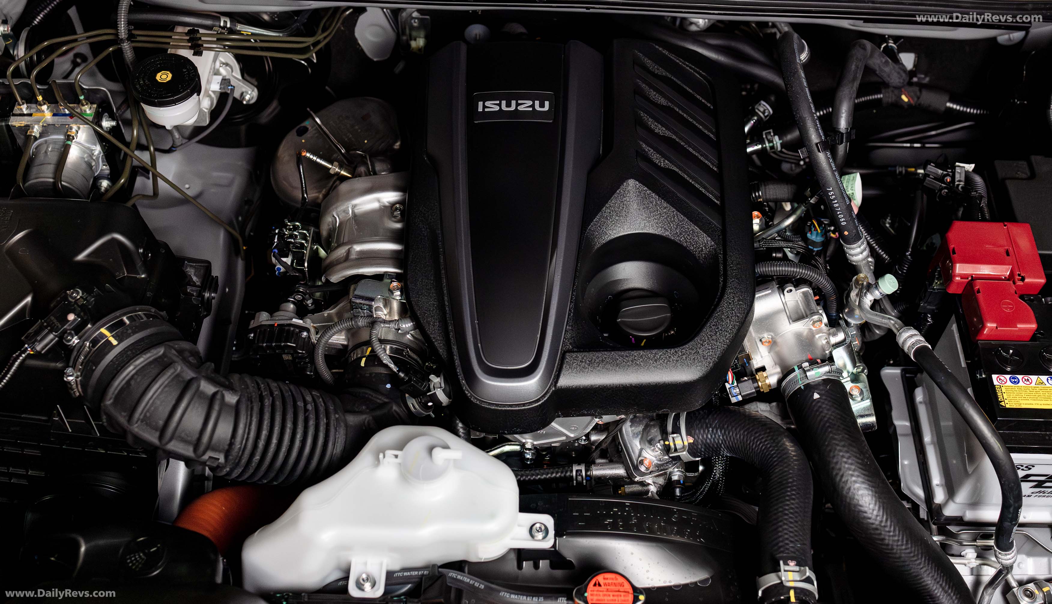 2026 Isuzu MU-X Australian Version Engine