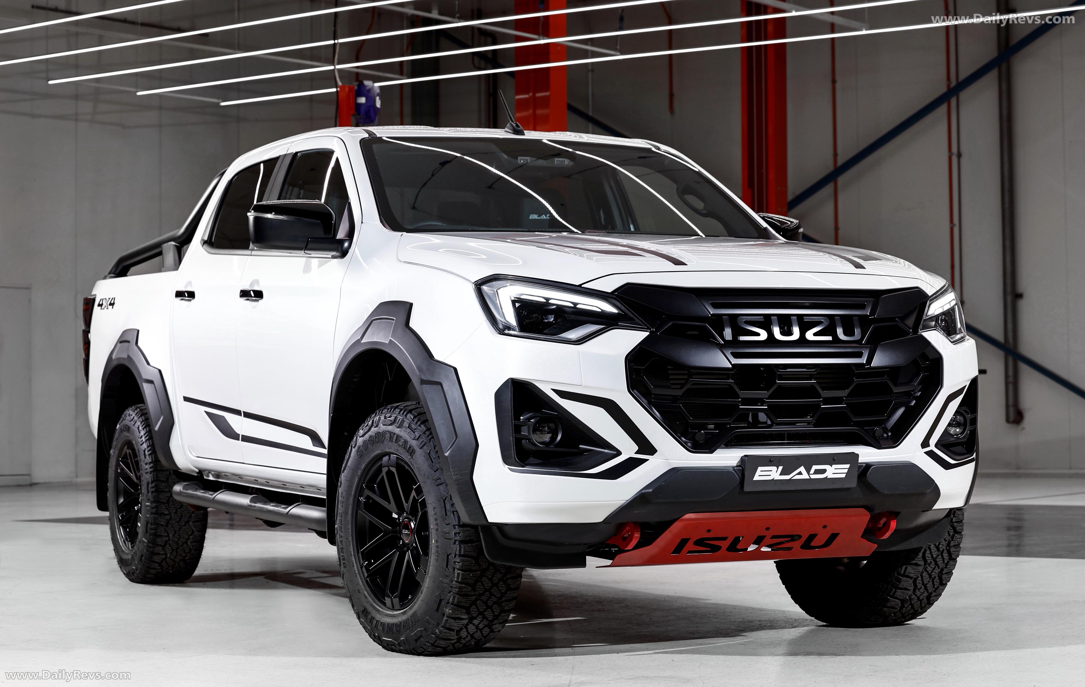 2026 Isuzu D-Max Blade Front View