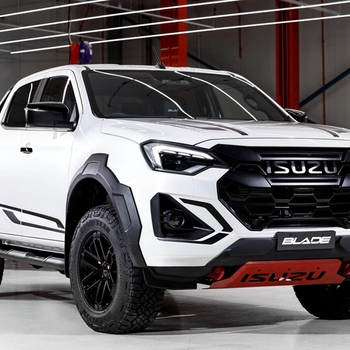 2026 Isuzu D-Max Blade Front View