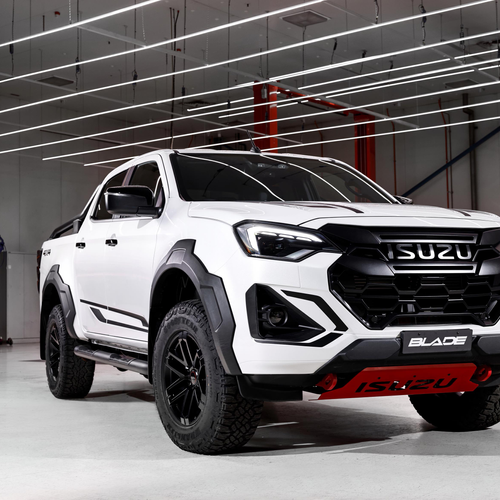 2026 Isuzu D-Max Blade Front View