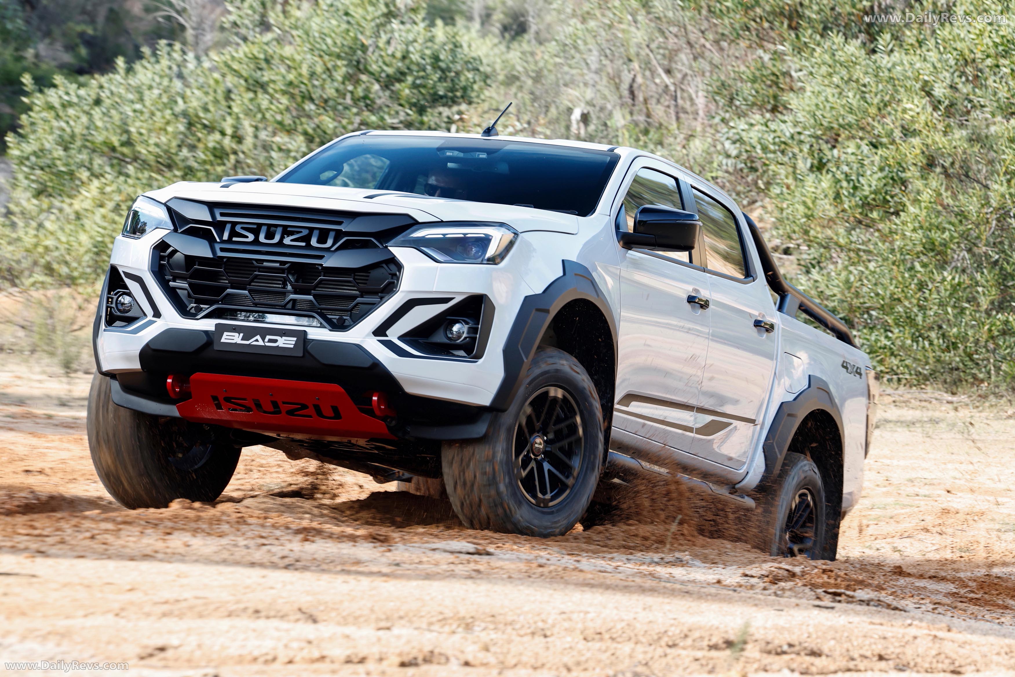 2026 Isuzu D-Max Blade Front View