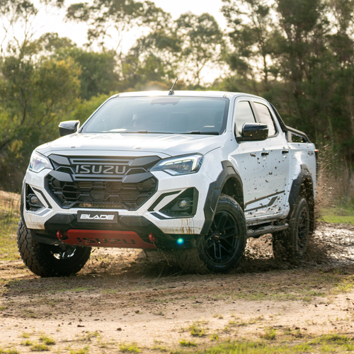 2026 Isuzu D-Max Blade Front View