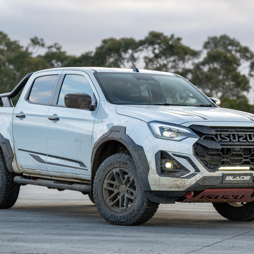 2026 Isuzu D-Max Blade Front View