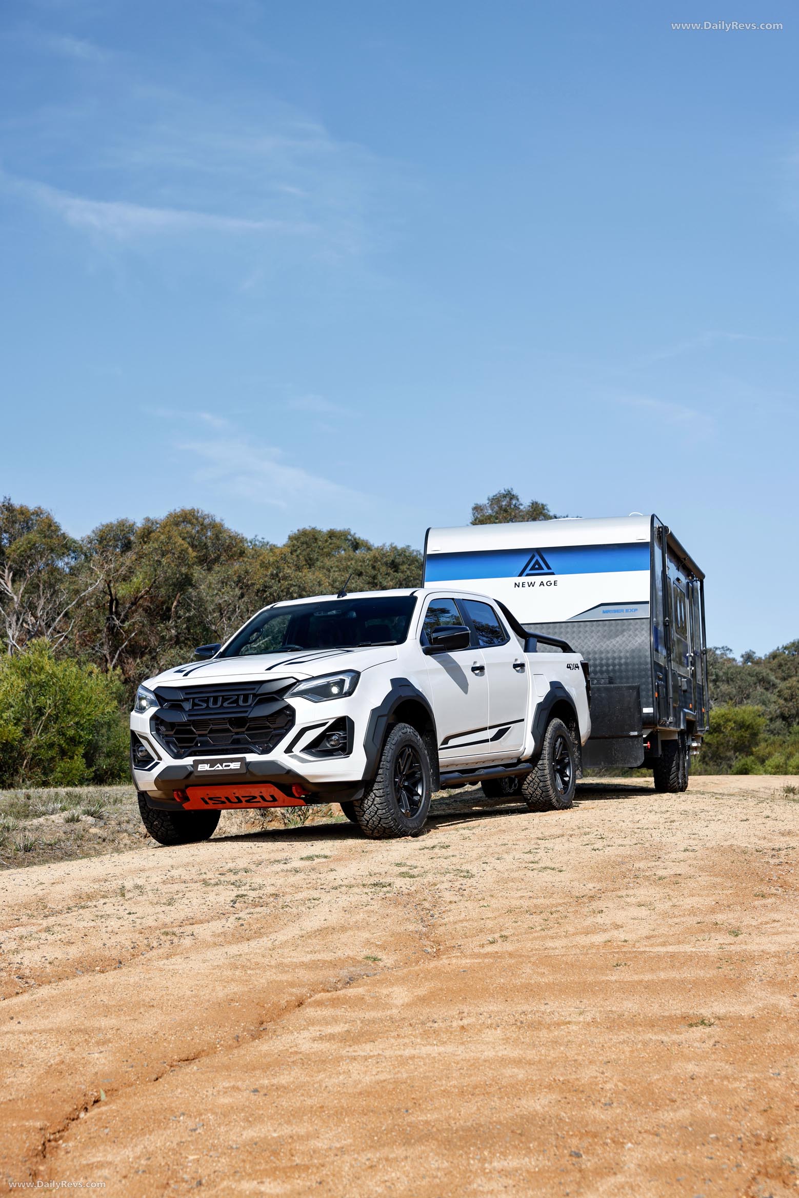 2026 Isuzu D-Max Blade Front View