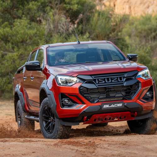 2026 Isuzu D-Max Blade Front View