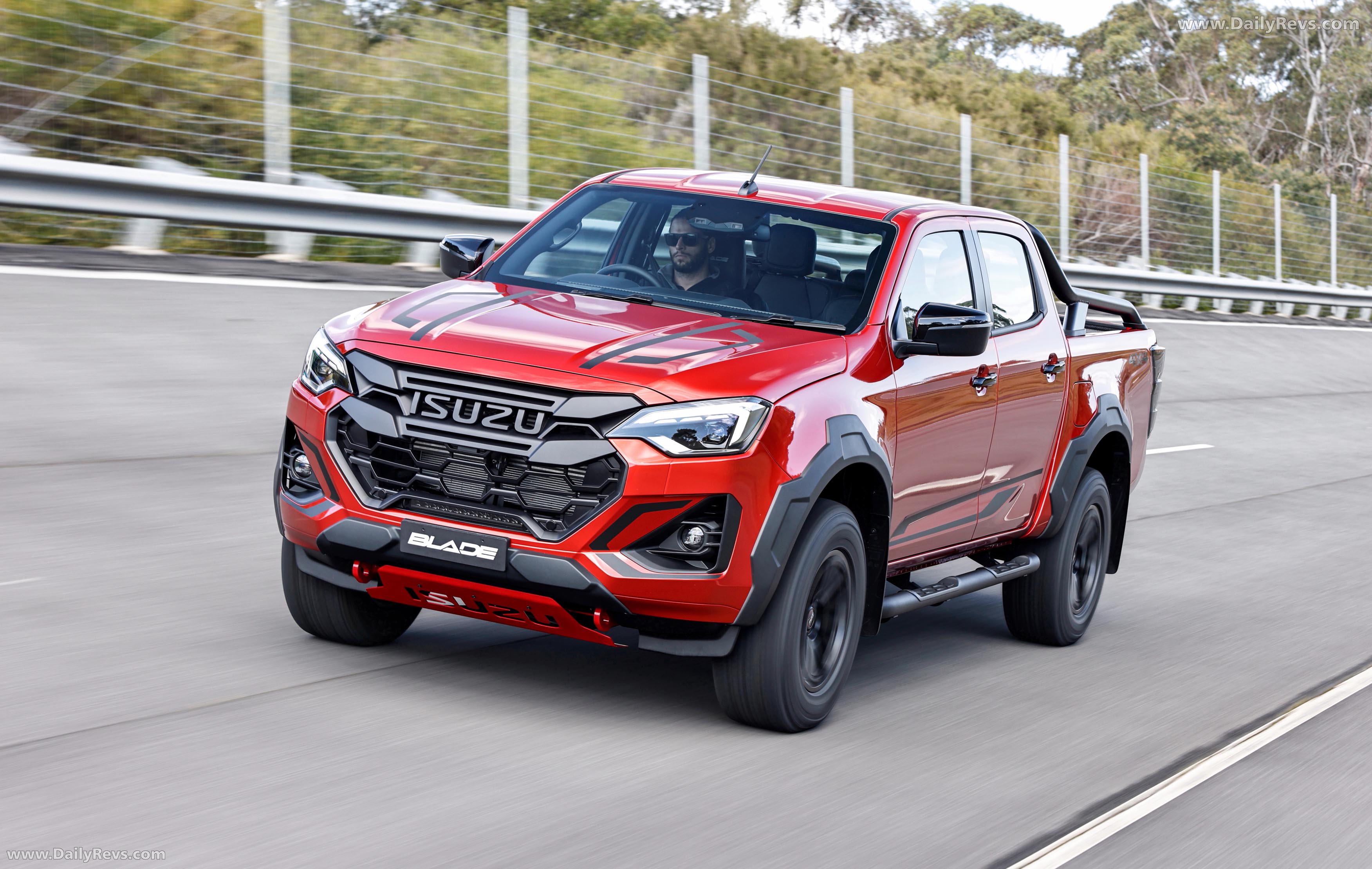 2026 Isuzu D-Max Blade Front View