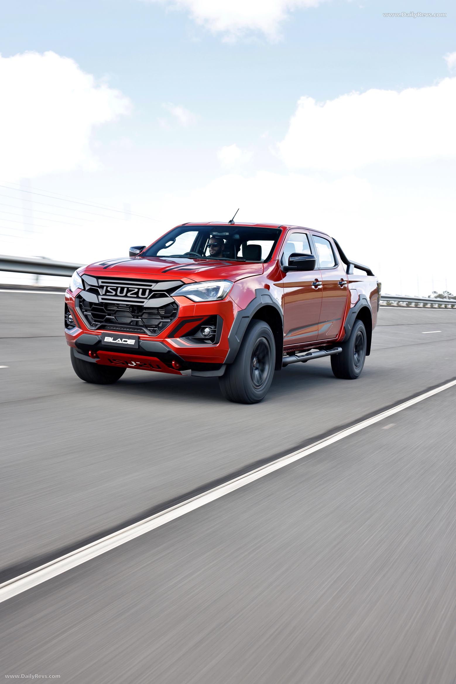 2026 Isuzu D-Max Blade Front View
