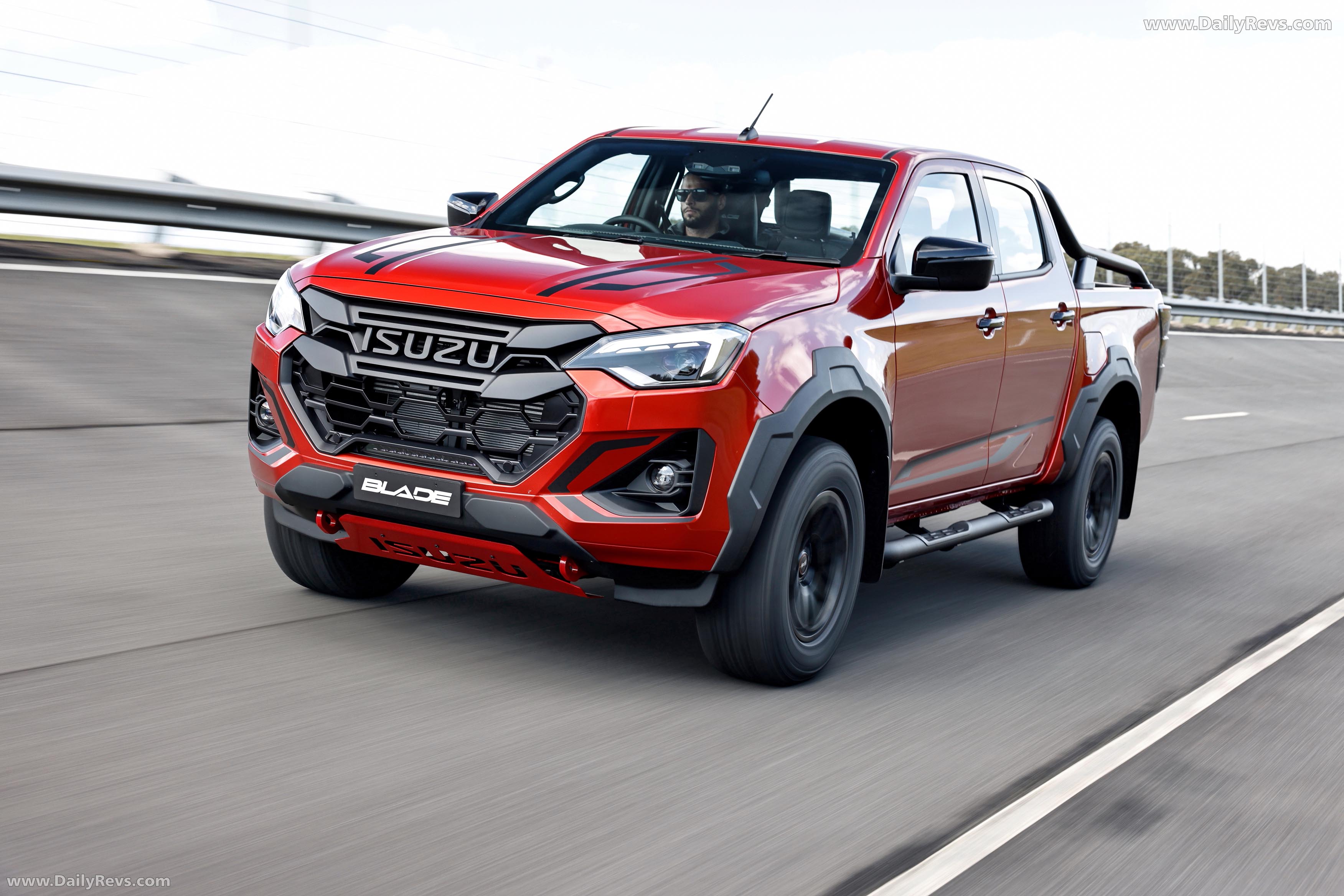 2026 Isuzu D-Max Blade Front View