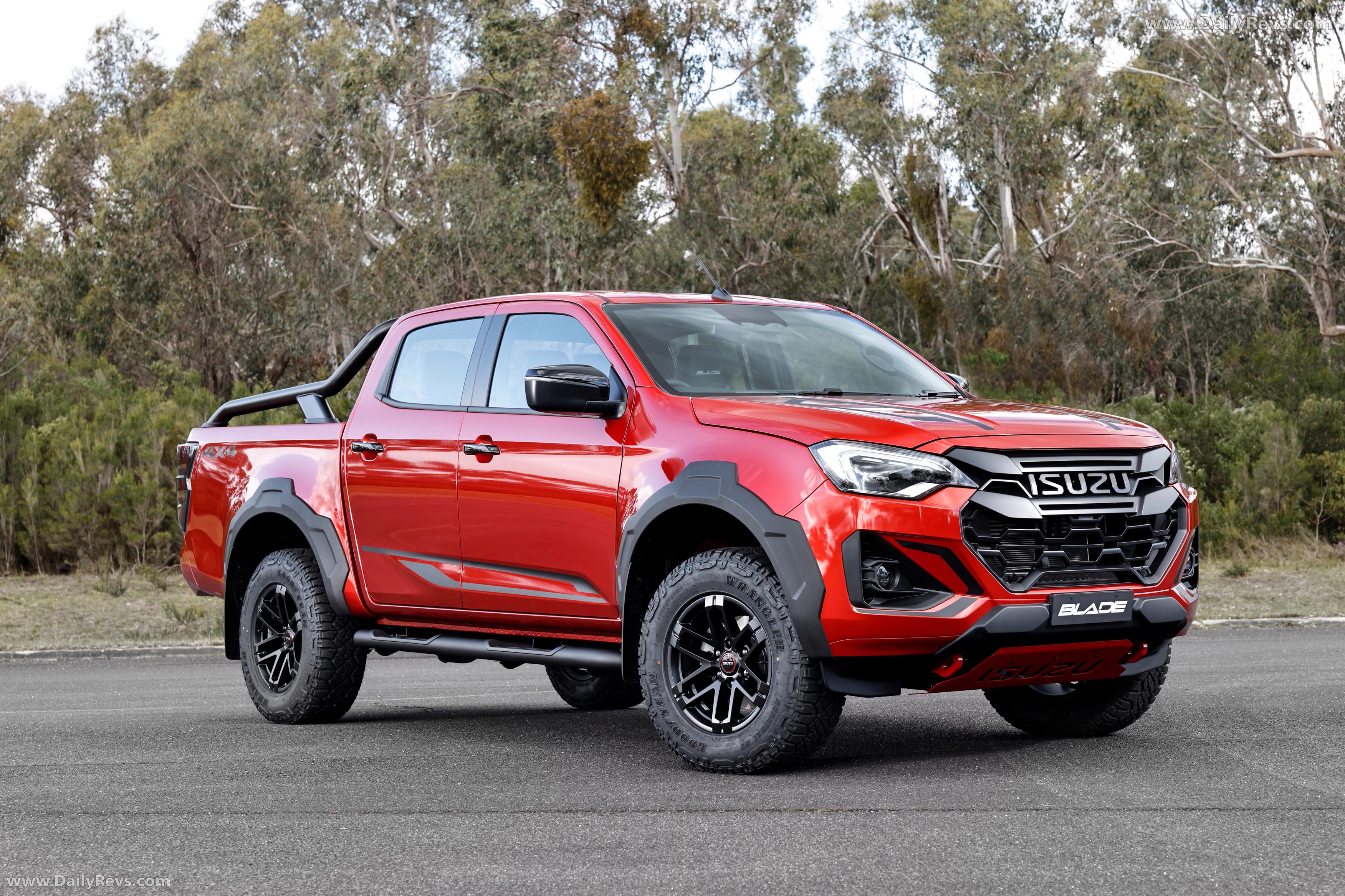 2026 Isuzu D-Max Blade Front View