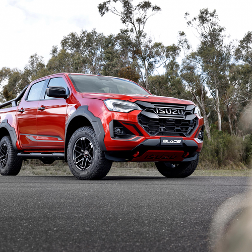 2026 Isuzu D-Max Blade Front View