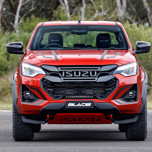 2026 Isuzu D-Max Blade Front View