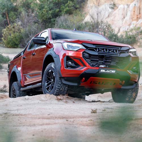 2026 Isuzu D-Max Blade Front View
