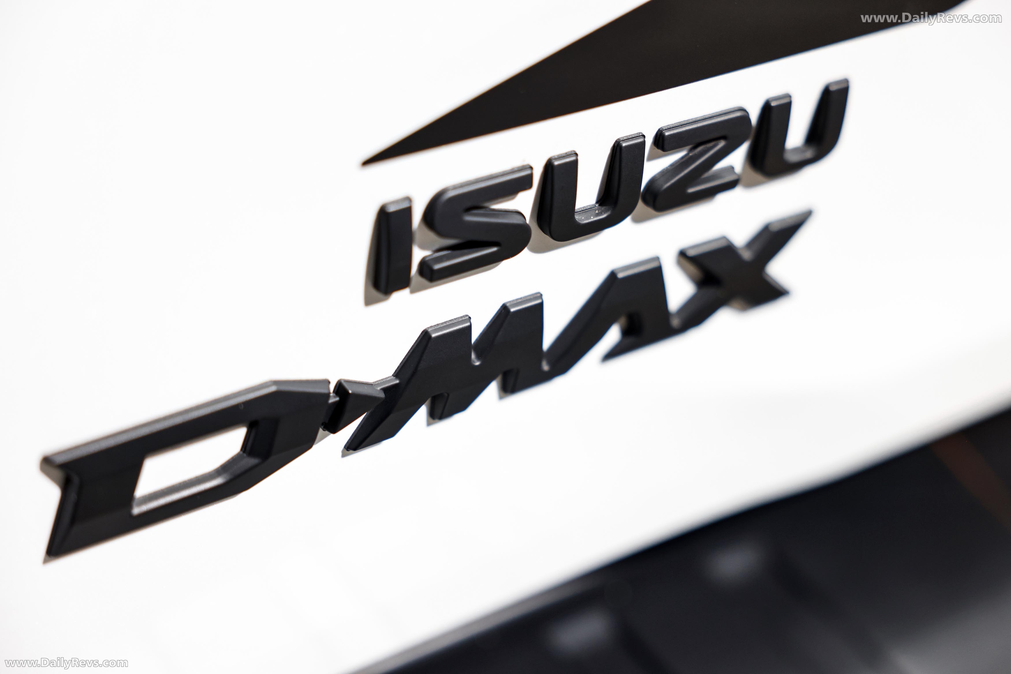2026 Isuzu D-Max Blade Exterior