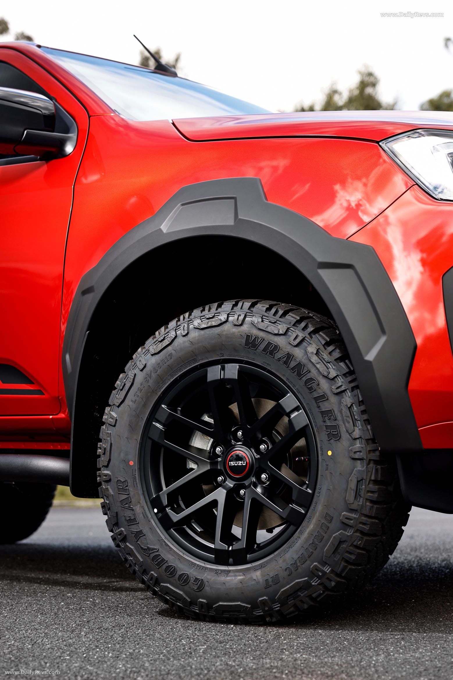 2026 Isuzu D-Max Blade Exterior
