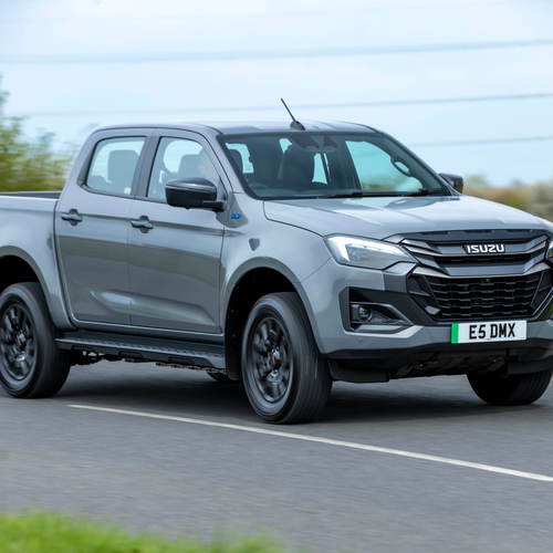 2026 Isuzu D-Max EV V-Cross UK version Front View