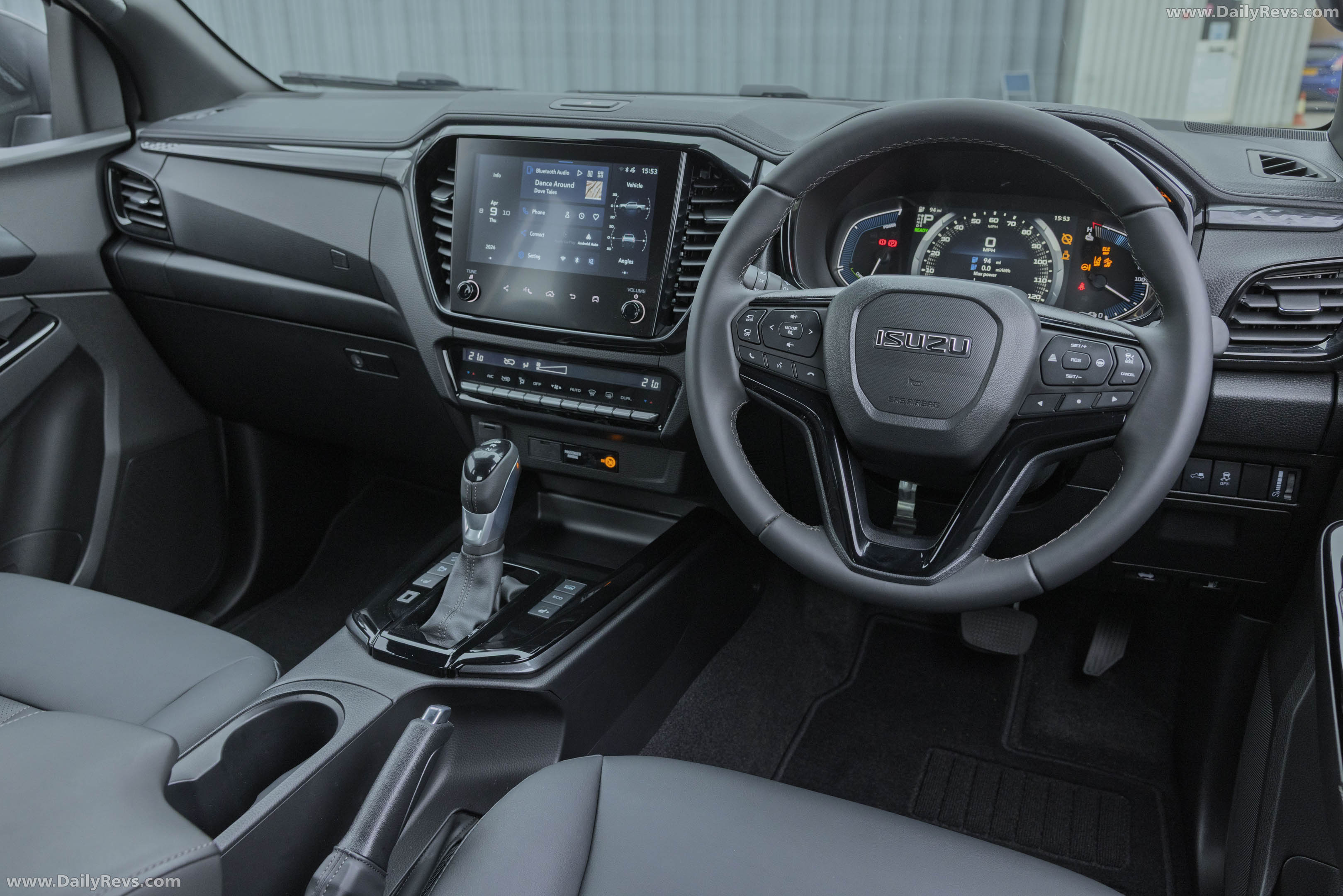 2026 Isuzu D-Max EV V-Cross UK version Interior