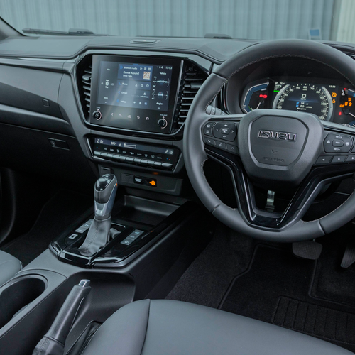 2026 Isuzu D-Max EV V-Cross UK version Interior