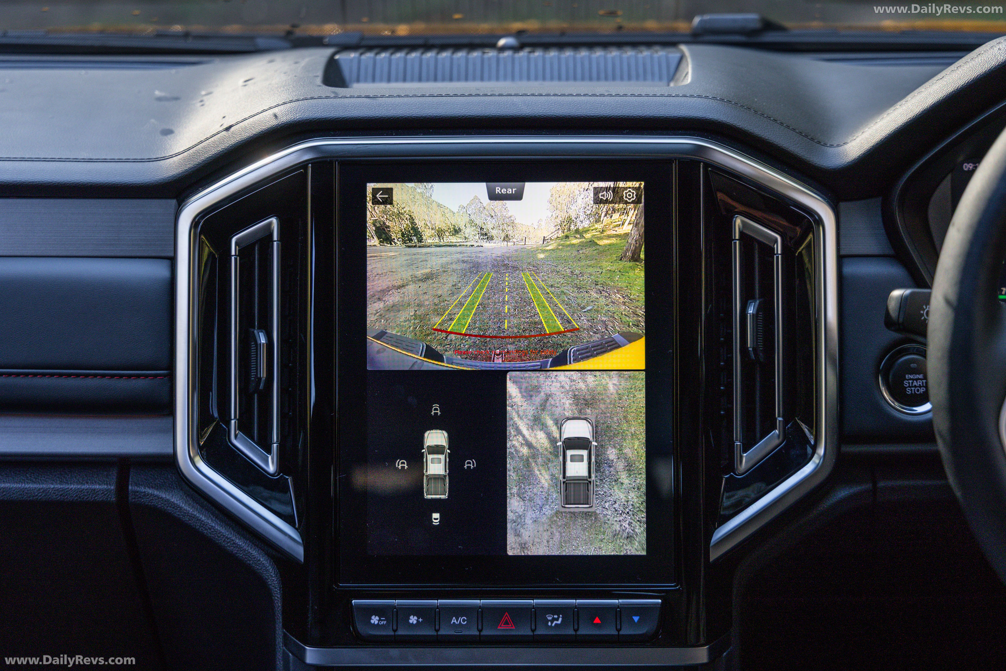 2026 JAC Hunter X PHEV Interior