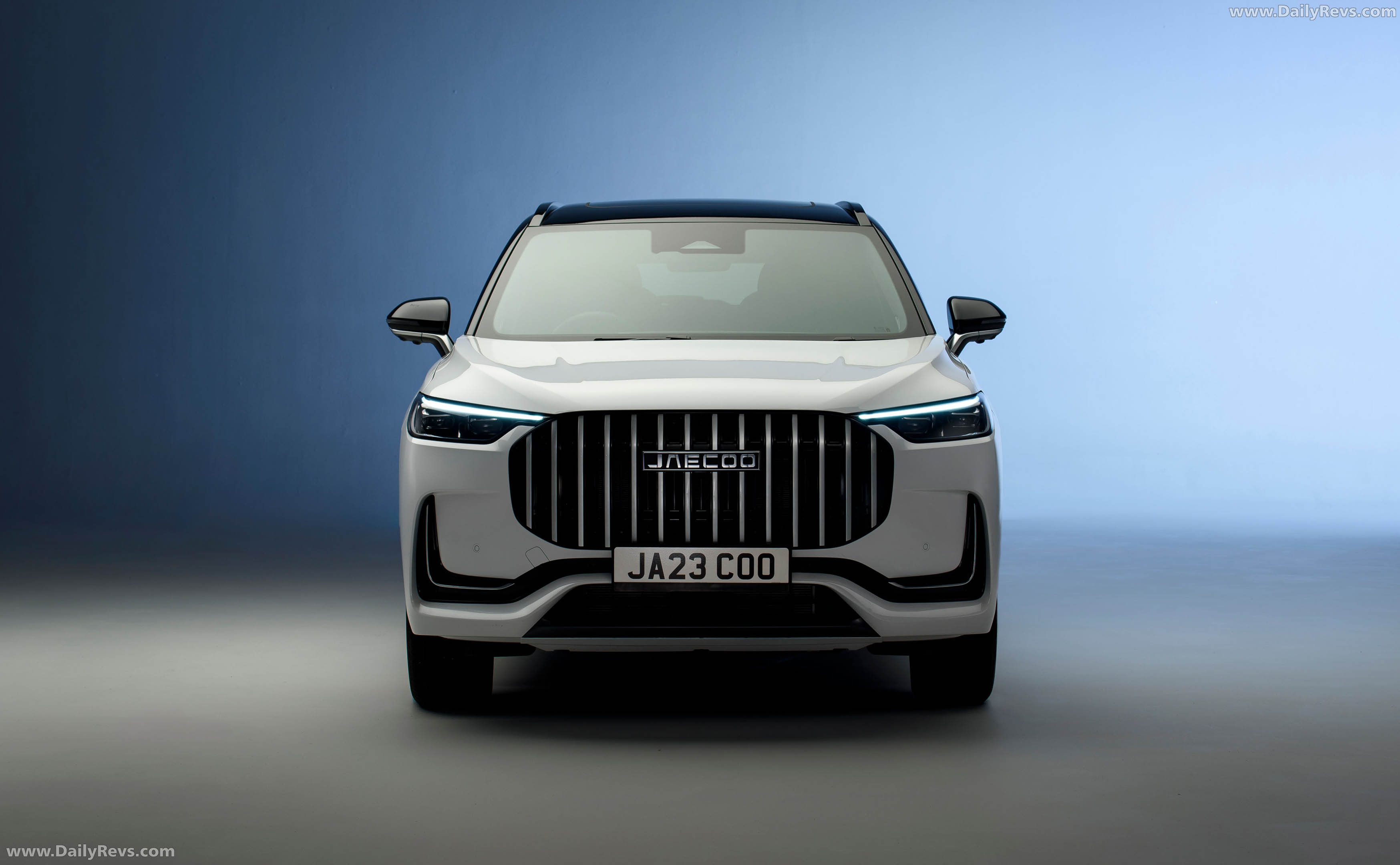 2026 Jaecoo 8 SHS-P Executive Front View