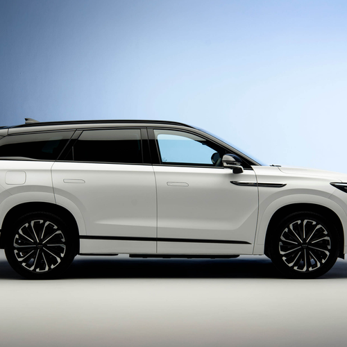 2026 Jaecoo 8 SHS-P Executive Side View