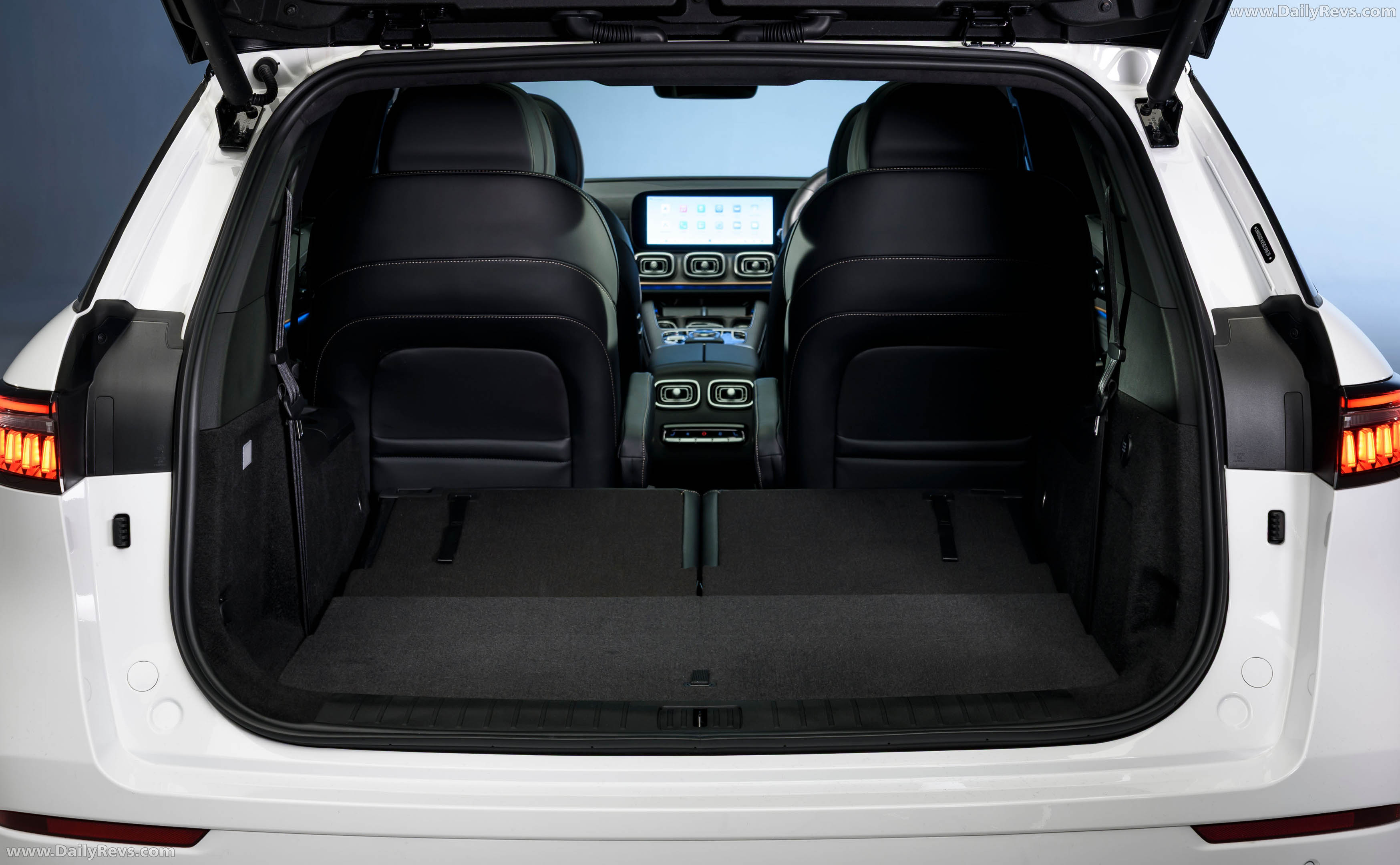 2026 Jaecoo 8 SHS-P Executive Interior