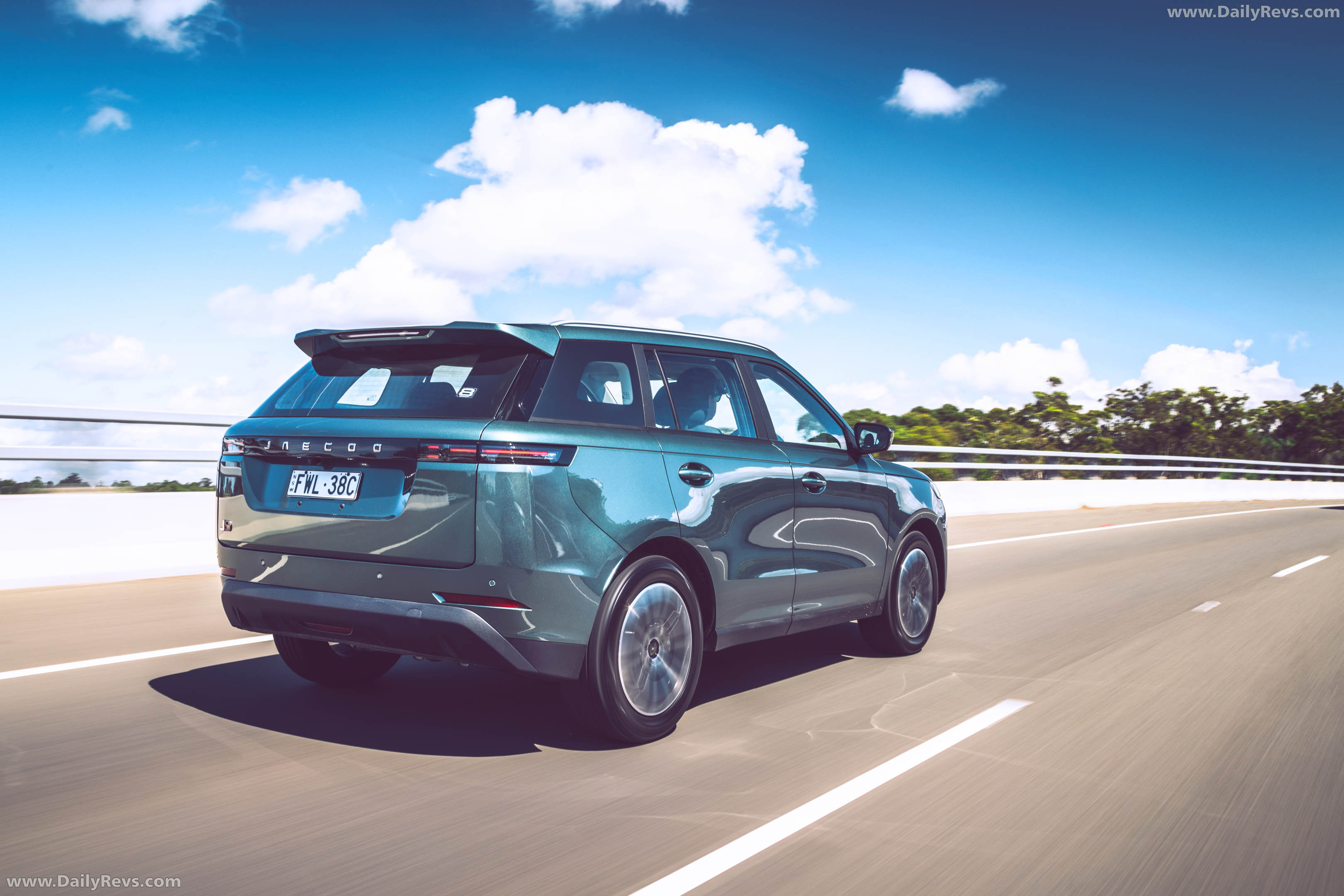 2026 Jaecoo J5 Rear View