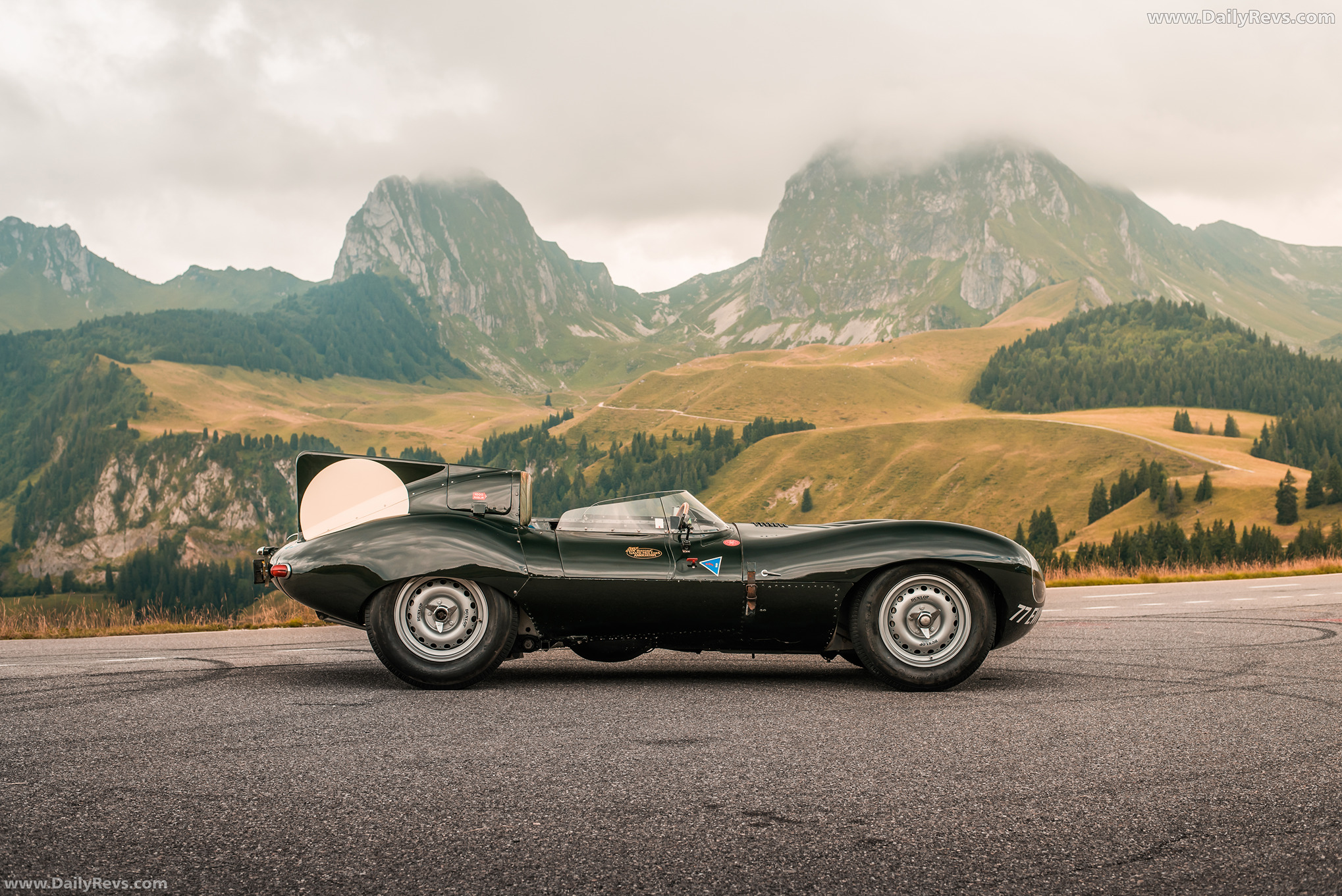 1956 Jaguar D-Type Side View