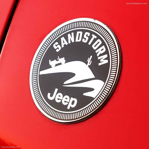 2025 Jeep Compass Sandstorm Edition Exterior