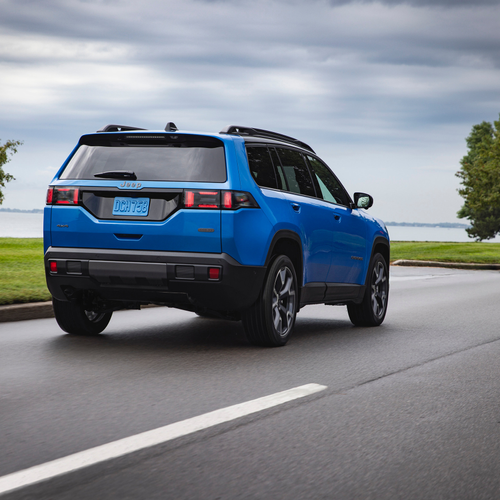 2025 Jeep Cherokee Overland Rear View