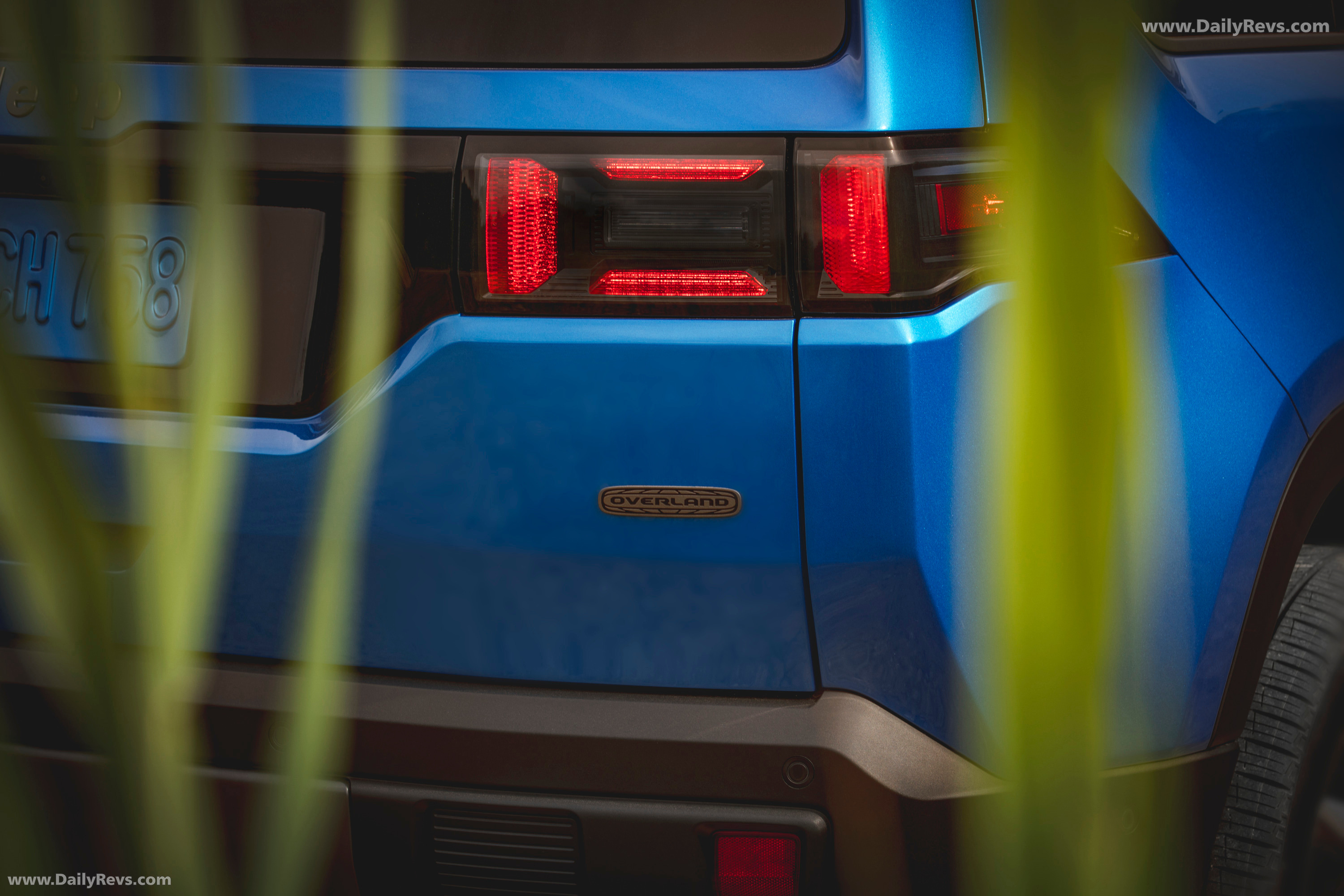 2025 Jeep Cherokee Overland Exterior