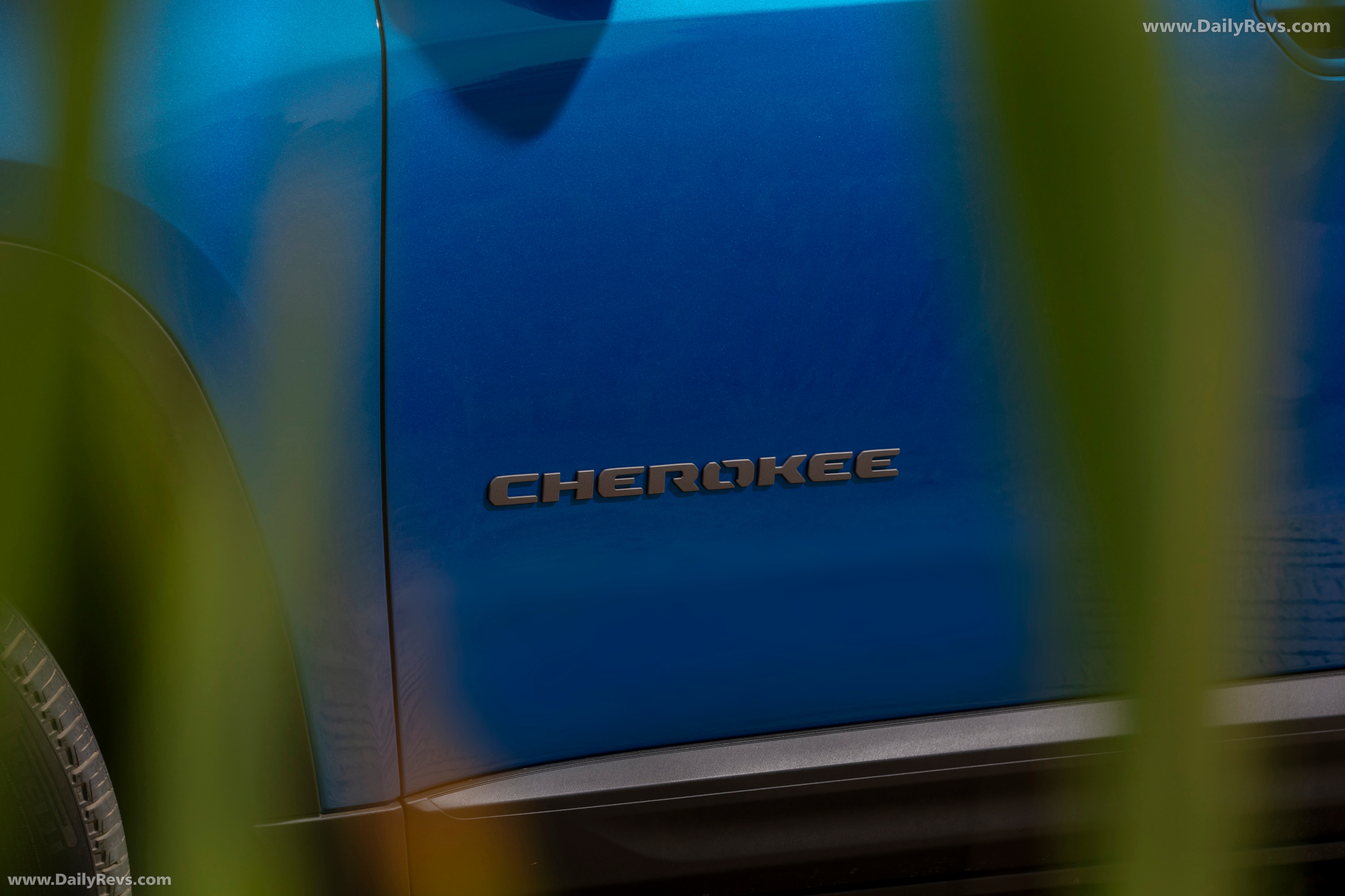 2025 Jeep Cherokee Overland Exterior