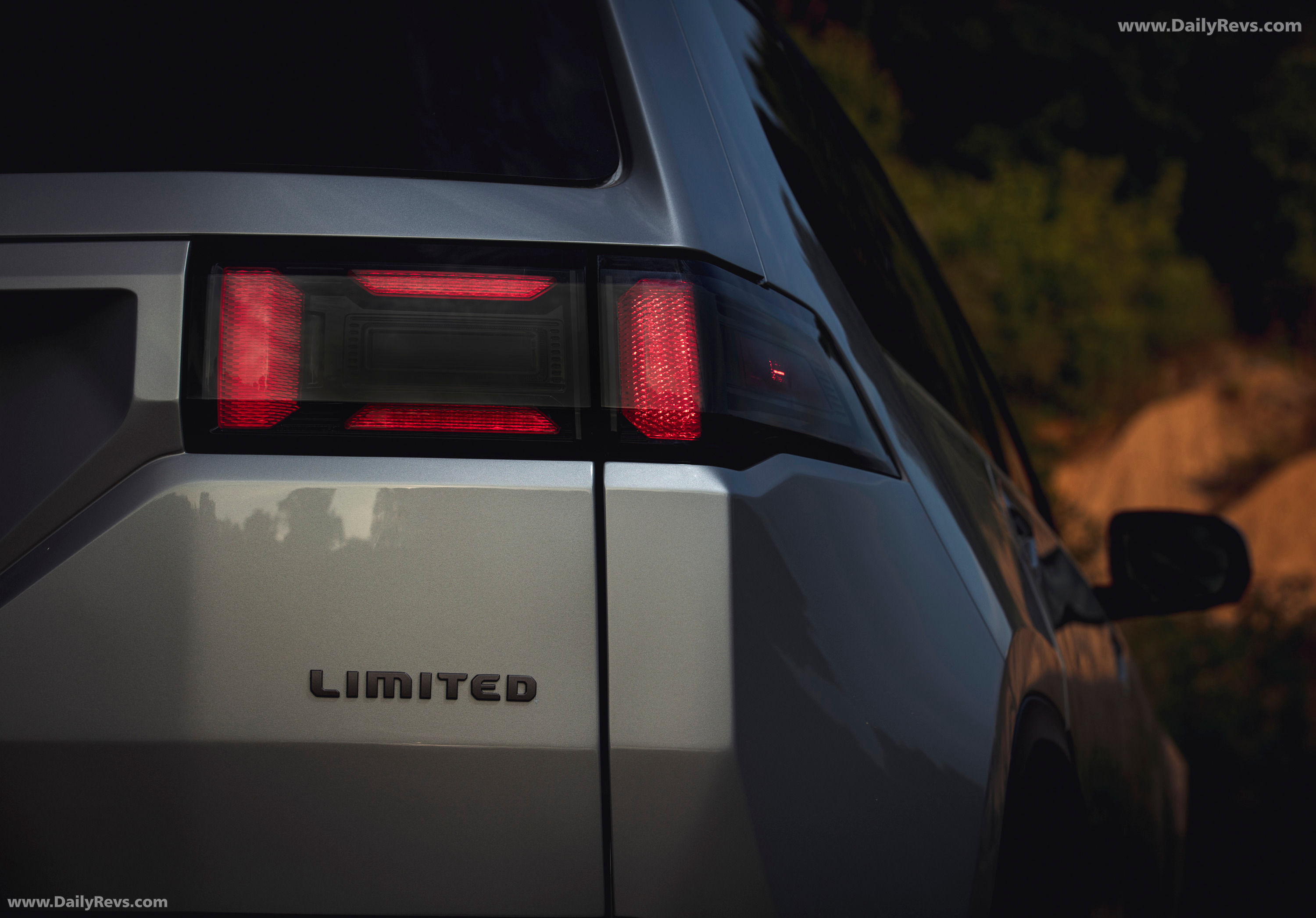 2026 Jeep Cherokee Limited Exterior