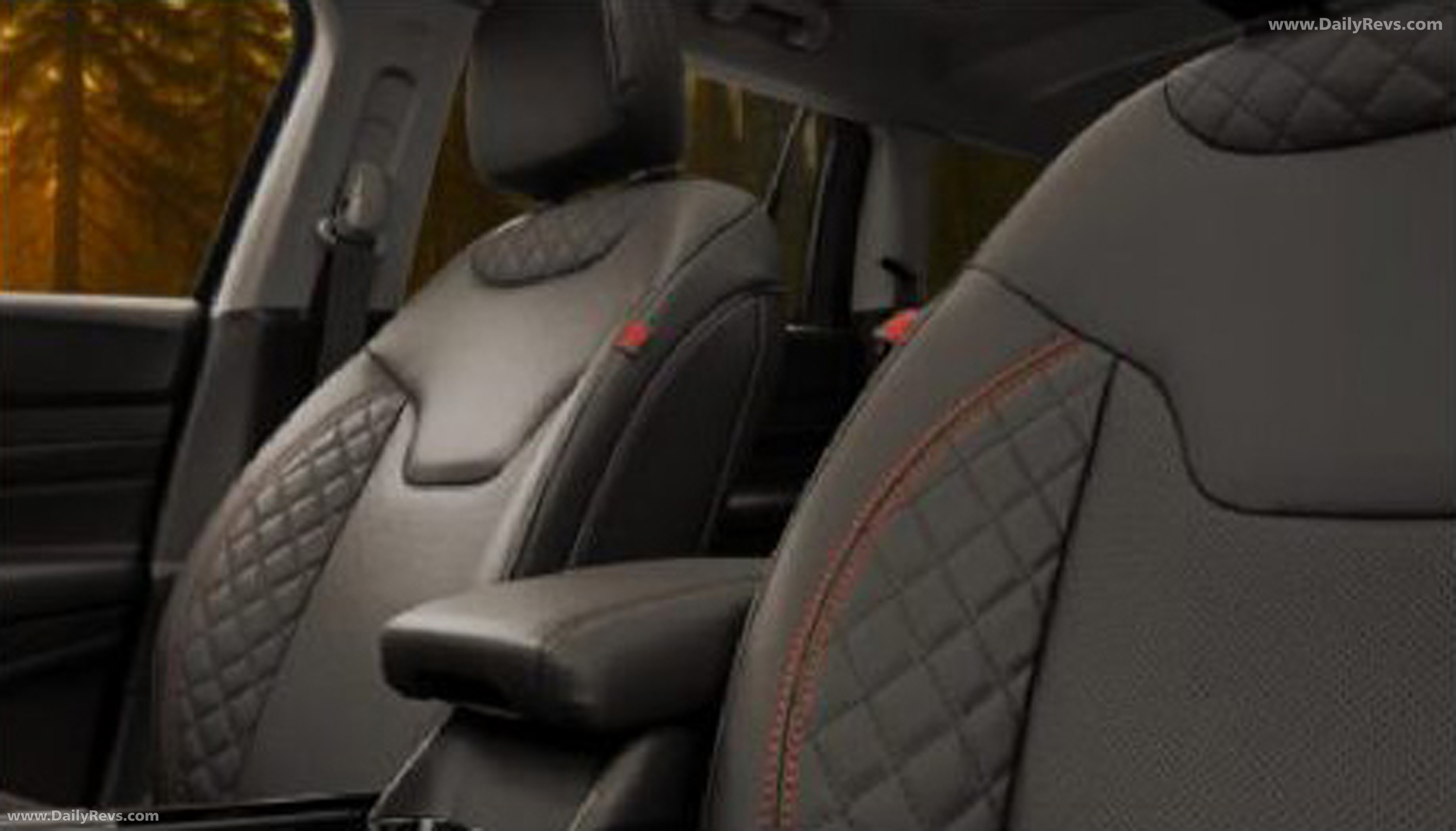 2026 Jeep Commander Trail Edition Interior