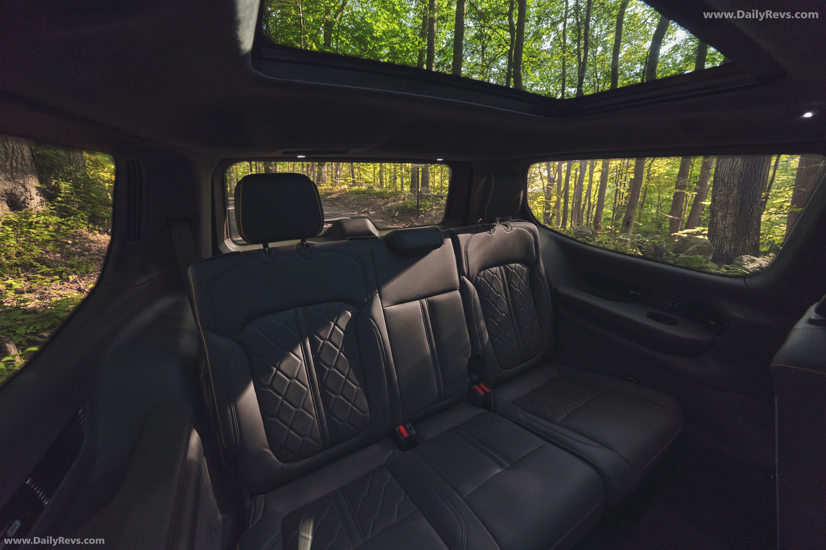 2026 Jeep Grand Wagoneer Interior