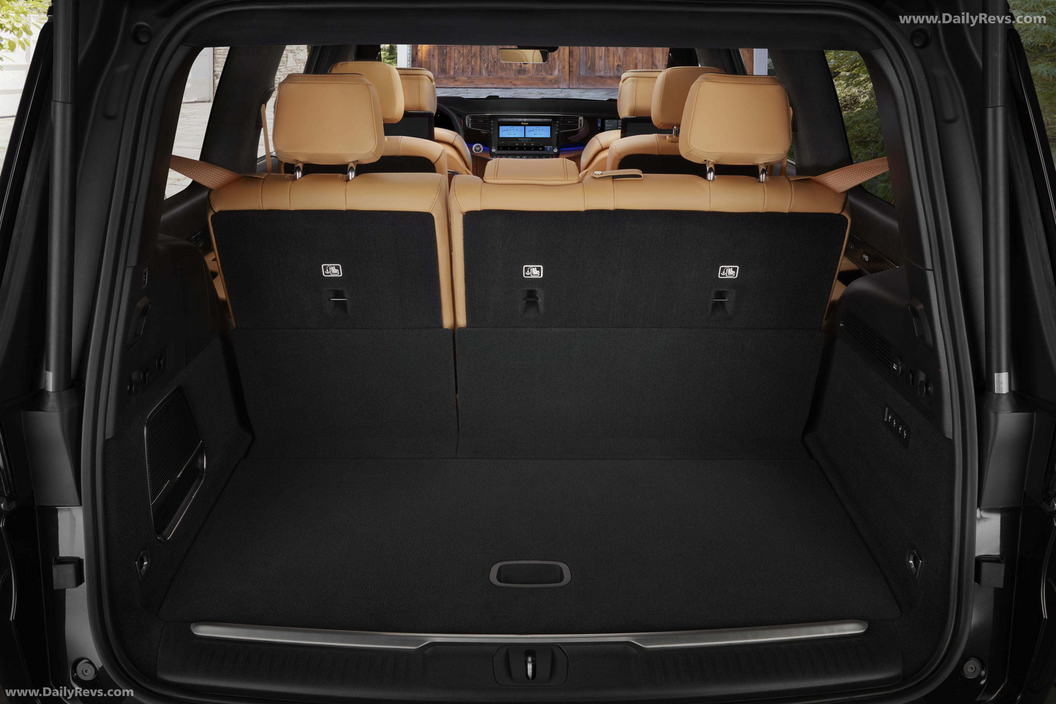 2026 Jeep Grand Wagoneer Interior