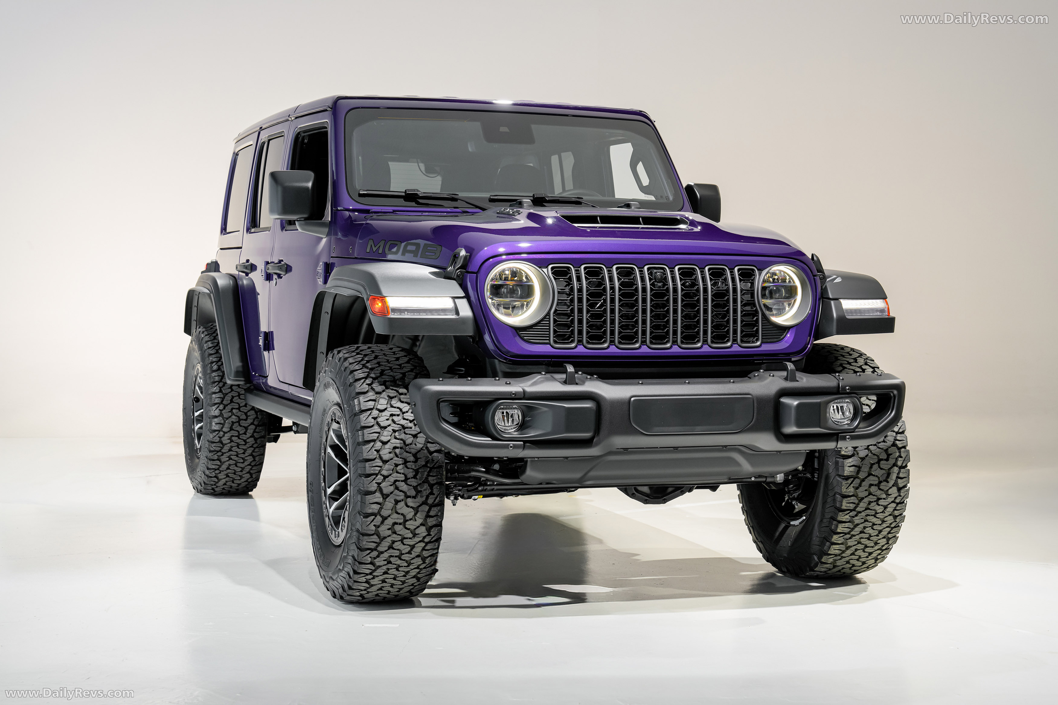 2026 Jeep Wrangler Moab 392 Front View