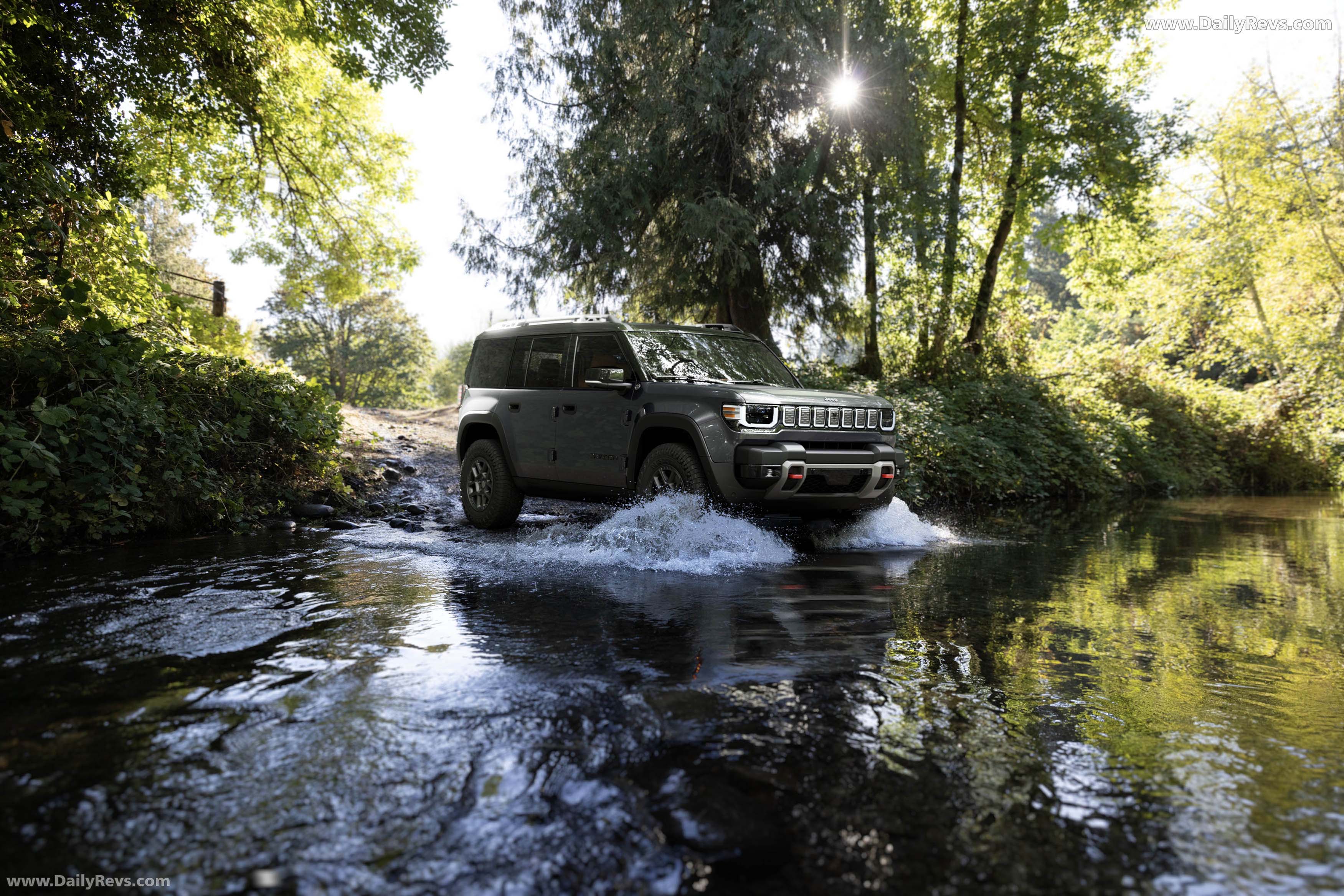 2026 Jeep Recon Front View