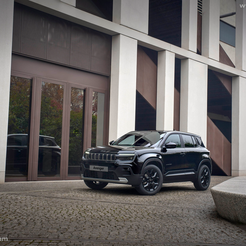 2026 Jeep Avenger Black Edition Front View