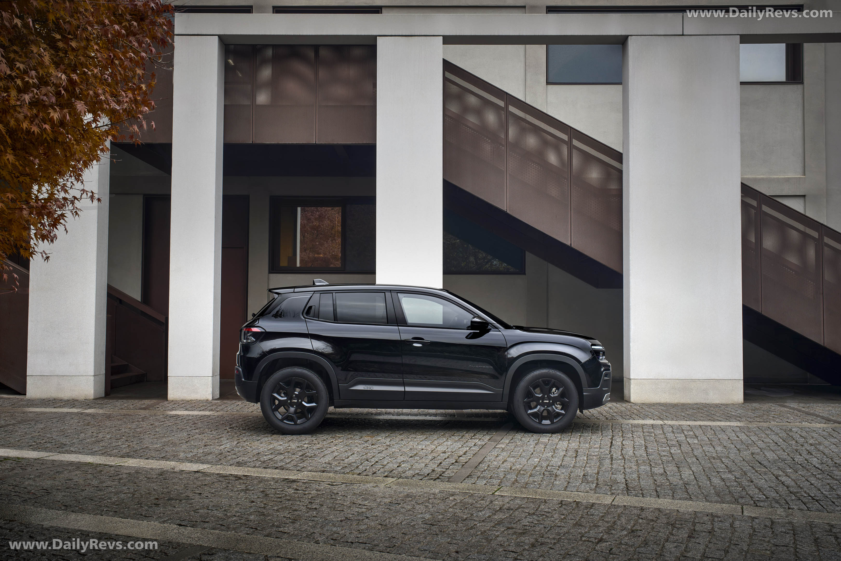 2026 Jeep Avenger Black Edition Side View