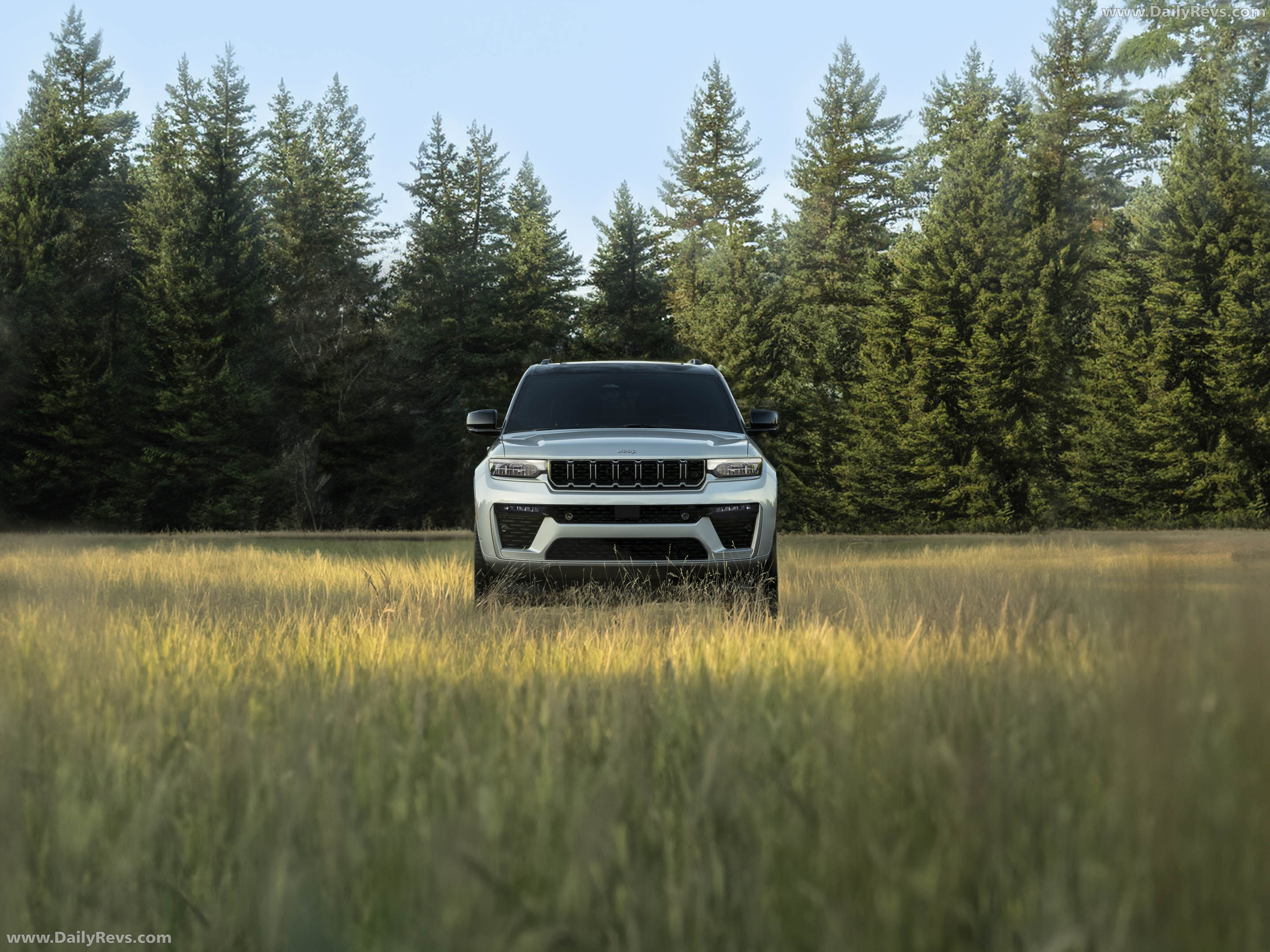 2026 Jeep Grand Cherokee L Front View