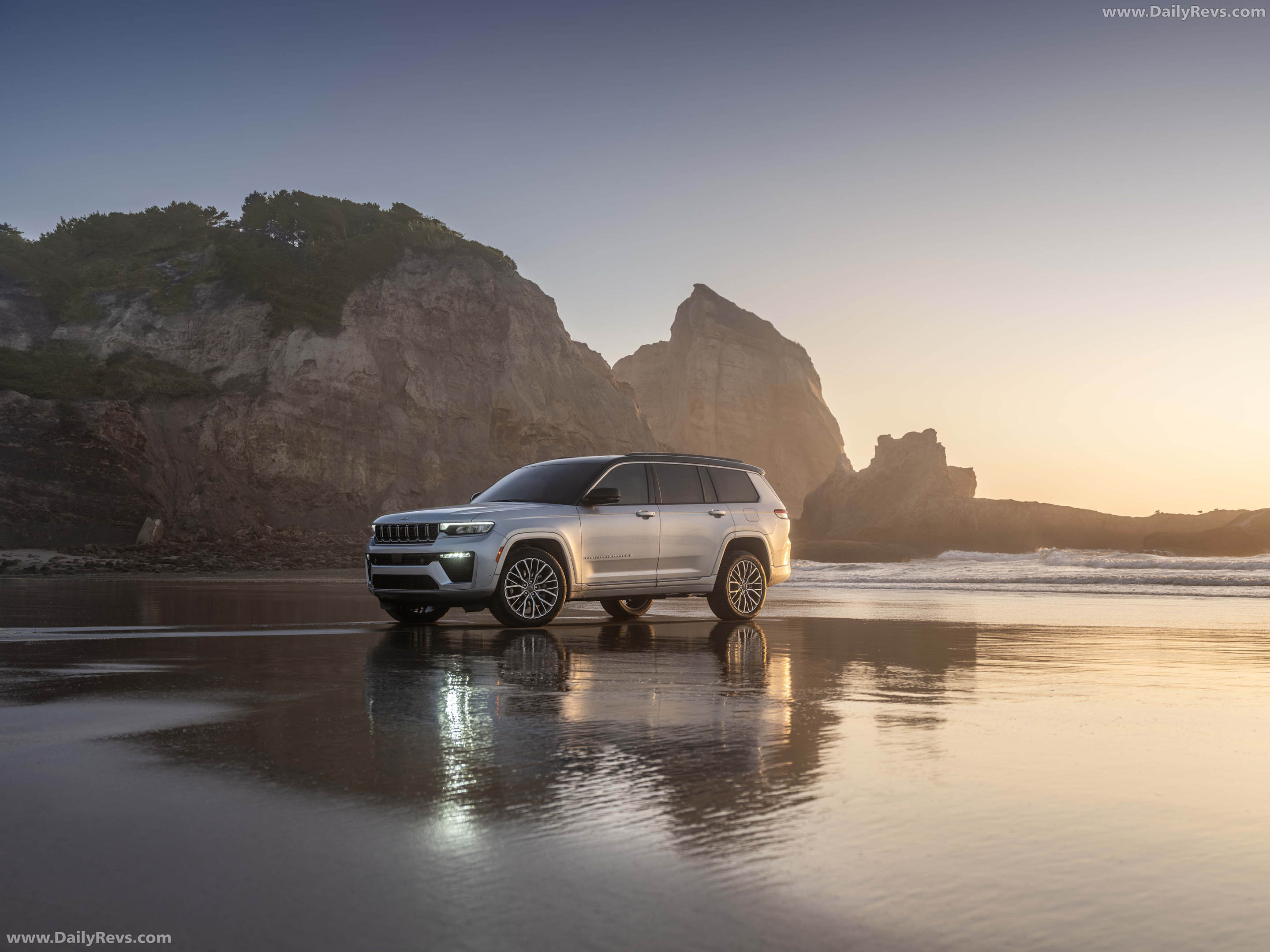 2026 Jeep Grand Cherokee L Side View